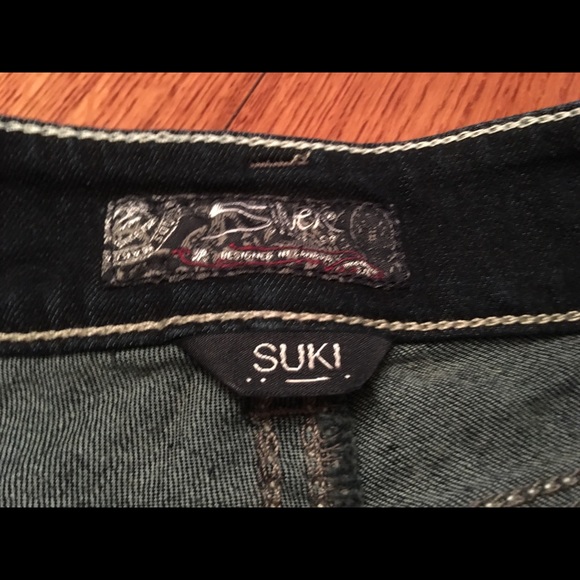 Silver Jeans Suki Bermuda Jean Shorts Size 26 - Picture 5 of 8